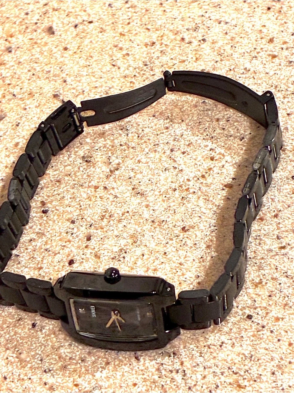 SKMEI Women's Black Stainless Bracelet Watch